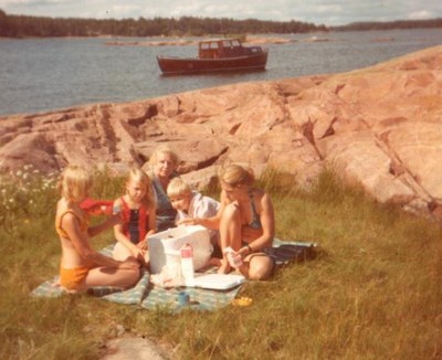 Porukalla saaressa 1977
